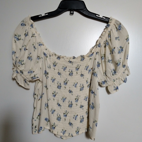 *SOLD* American Eagle Cropped Floral Peasant Top - Picture 7 of 7